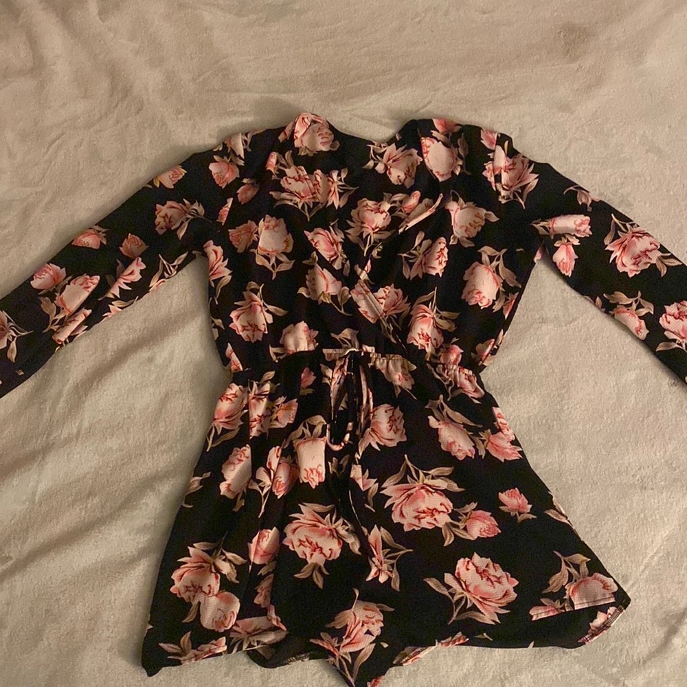 Floral romper: size Large